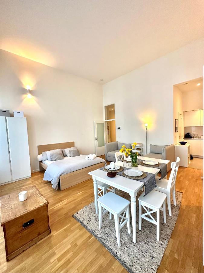European Comission Beautiful Studio Apartment Brussels Exterior photo